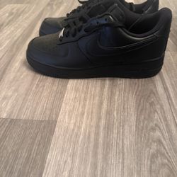 Nike Air Force 1 All Black