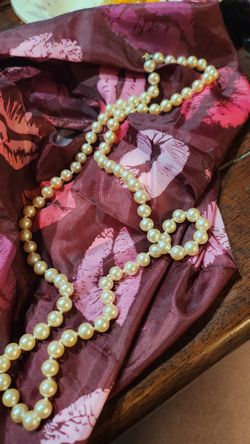 Fresh Water Pearl Necklace 