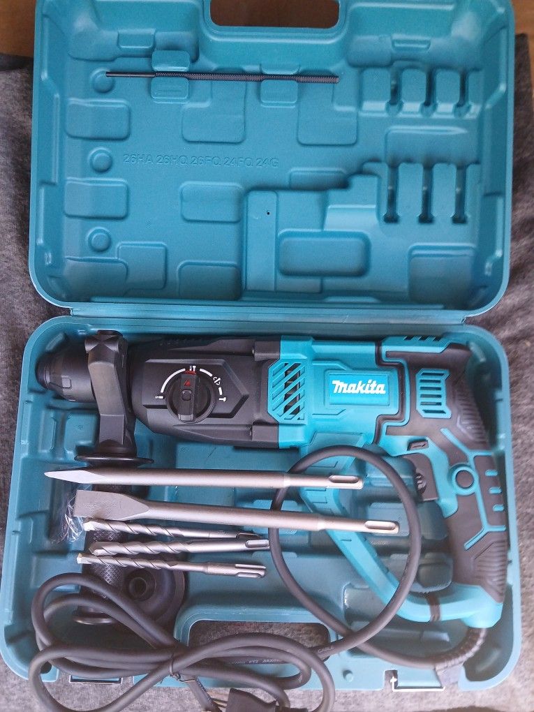 Makita Roto Hammer Drill