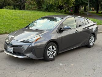 2018 Toyota Prius Two