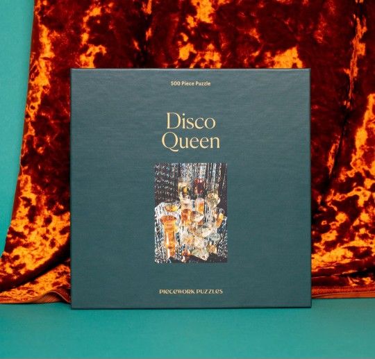 Piecework Puzzles

Disco Queen
An electrifying prism of bubbly sparkles. Sealed