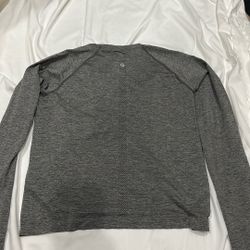 Lululemon Long sleeves Size 12  $15