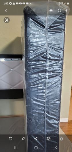 Queen box spring new can deliver