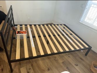 FULL SIZE BED FRAME
