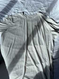 lulu shirt, size Large , like new