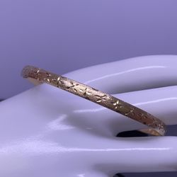 14k Etched Bangle 