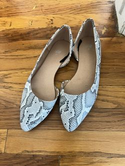 Snake Skin Print Pointed Flats