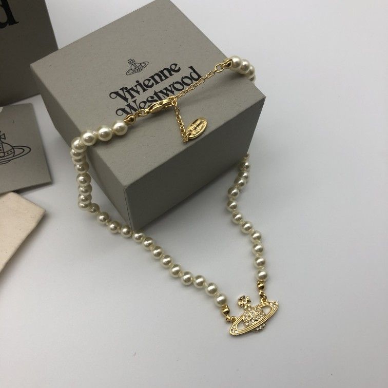 Vivienne Westwood Necklace in Gold