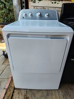GE  Electric Dryer Good Conditions Works Well