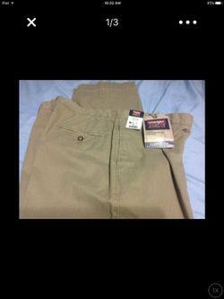 Wrangler Classic Fit Jeans. 42x30. New