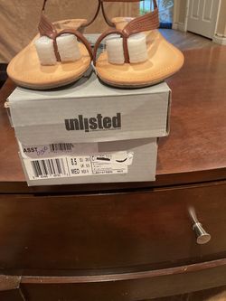 Unlisted Kenneth Cole Tan Sandals Size 8.5