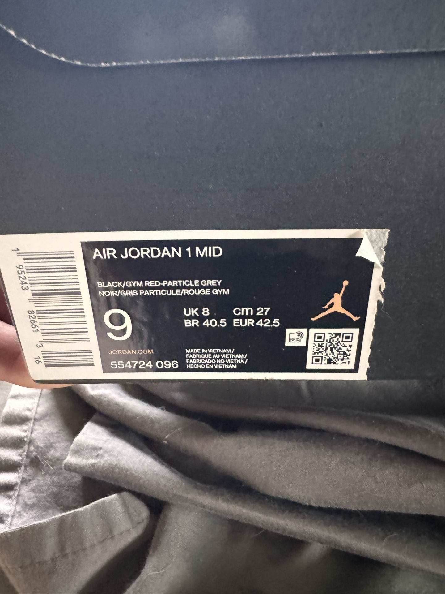Jordan 1 Mid Black/grey