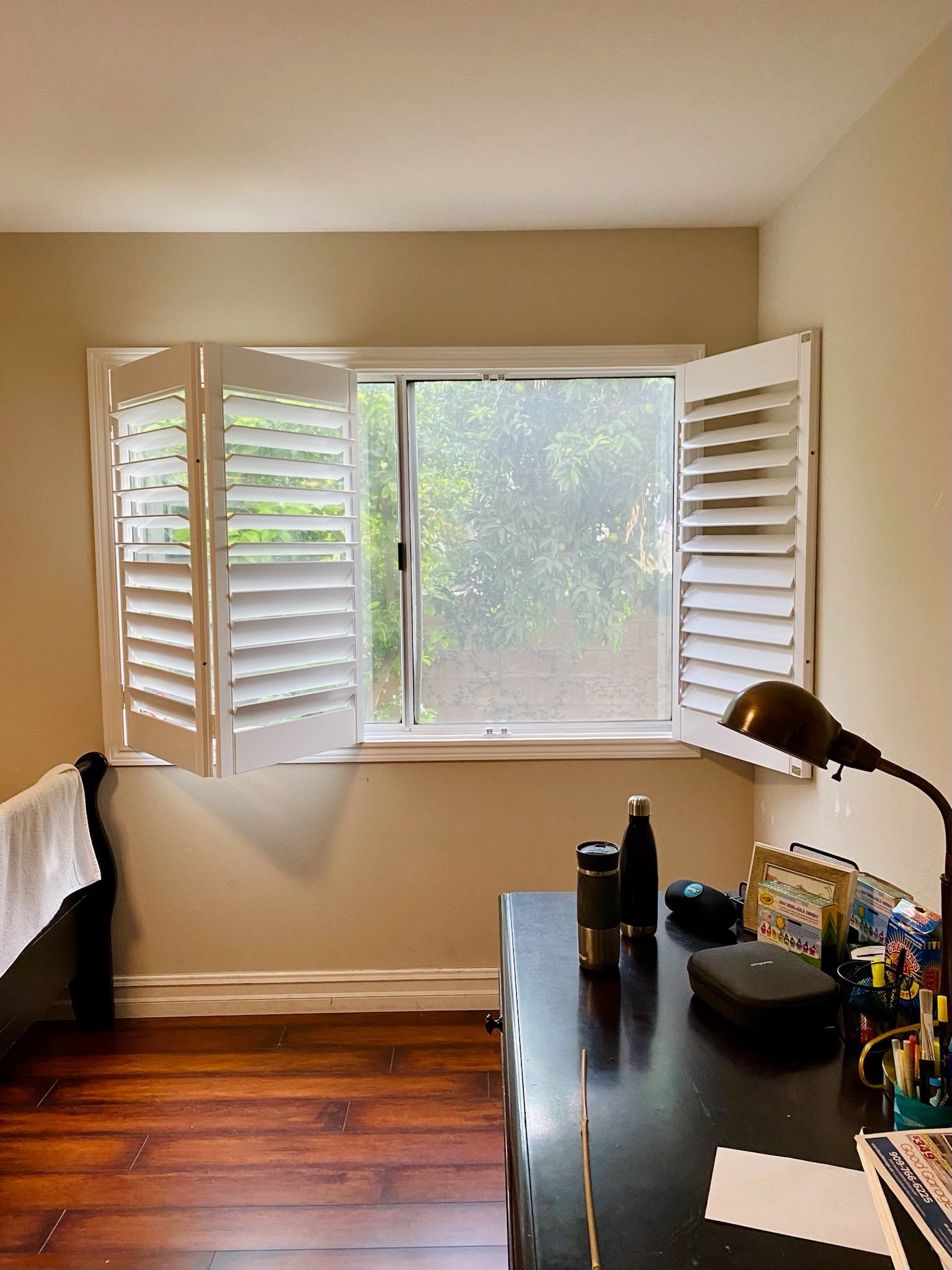 Custom Plantation Shutters for all types of windows, sliding doors, and closets. Persianas de Madera. BEST PRICES. Install Included. 951-573-2560