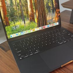 MacBook Air M2 13 Inch Midnight 2022