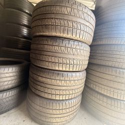 295/40/22 Pirelli Scorpion Zero Asimétrico 80%+ Tread (4)