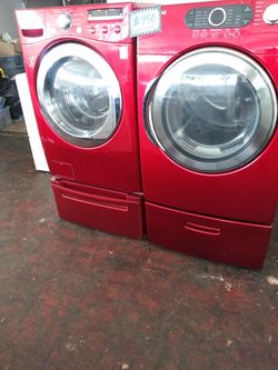 Front load washer LG and electric dryer Samsung with pedestals in excellent conditions