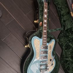 🎸 Schecter Ultra III – Vintage Blue w/ Bigsby + Hard Case