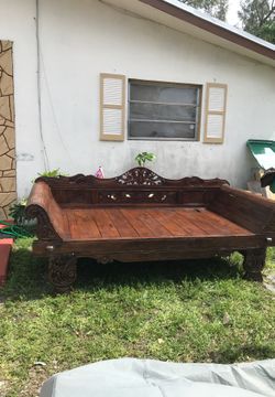 100+ Yr Old Antique Day Bed