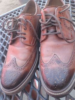 Dress shoes