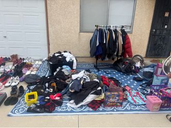 GARAGE SALE TODAY!!