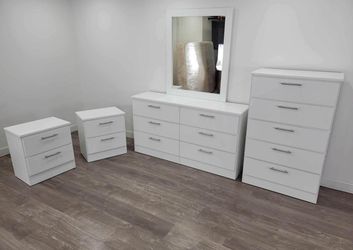 Dresser whit mirror chest and nightstands - Cómoda con espejo , gavetero y 2 mesitas de noche