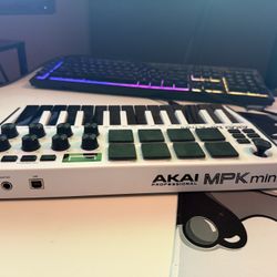AKAI MPK MINI WHITE