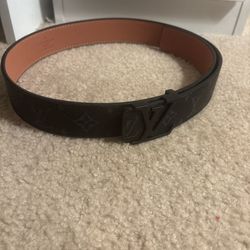 louis vuttion belt