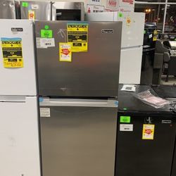 MAGIC CHEF REFRIGERATOR  4