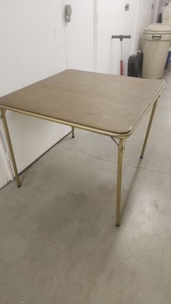 Foldable Table