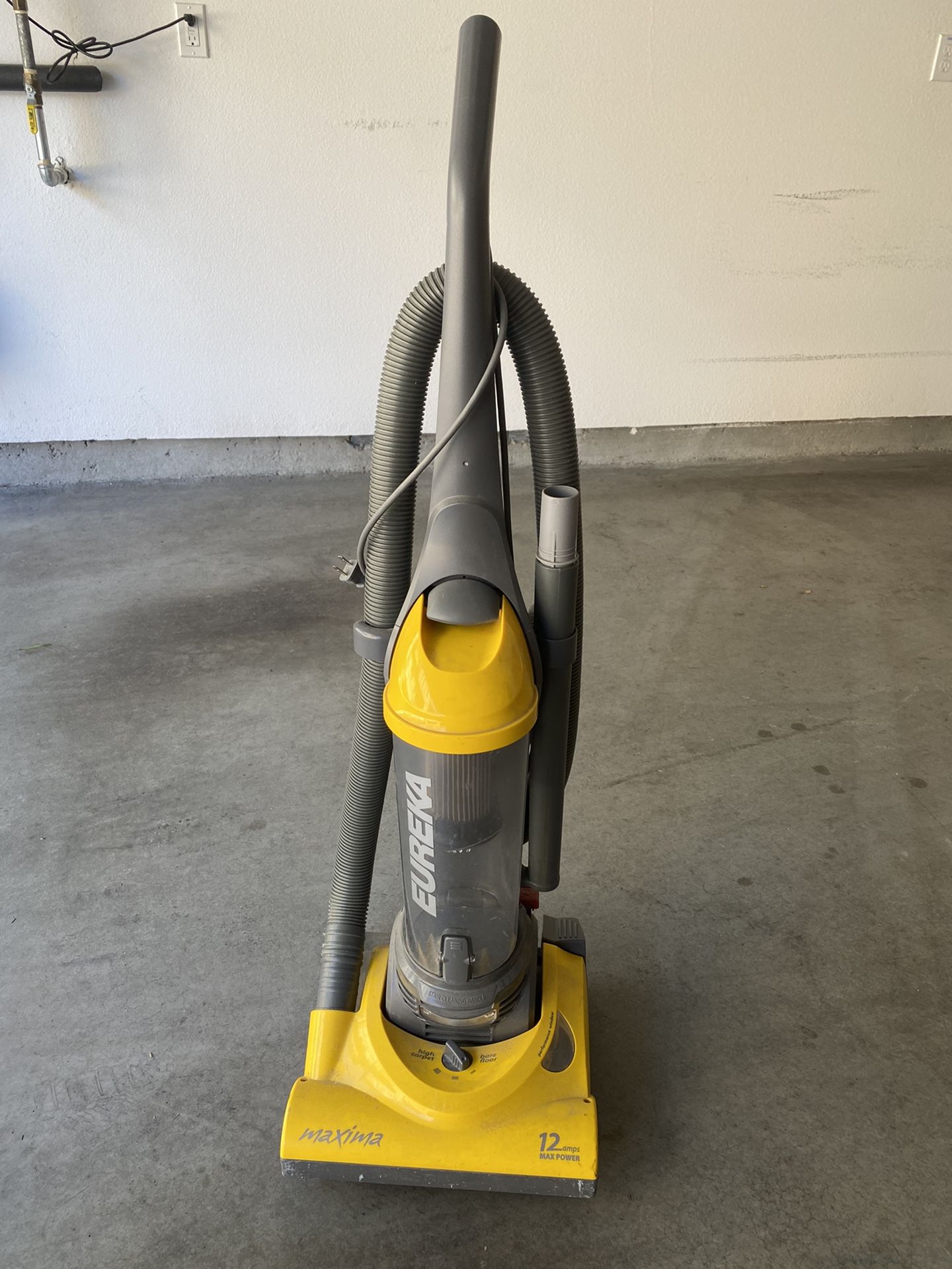 Eureka Maxima 12amp bagless vacuum yellow grey color
