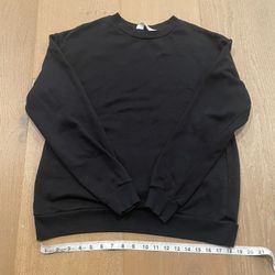 H&M Black Crewneck