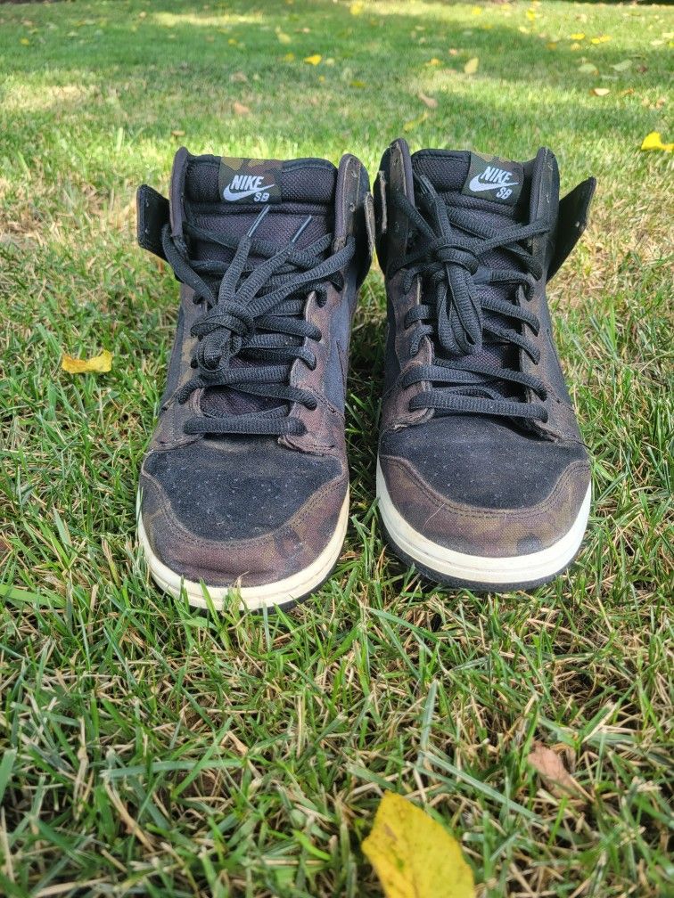 Nike SB Dunk High Iguana Camo