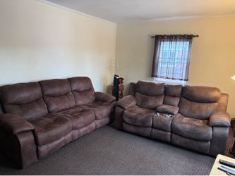 Raymour and Flanagan 5 seater couch set.