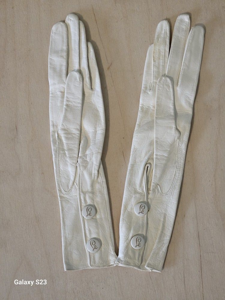 Tiny Antique Kid Leather Gloves