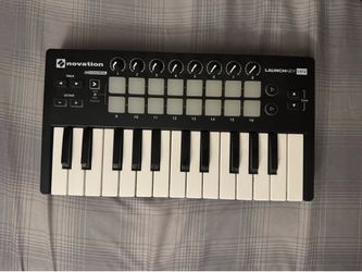 Novation Launchkey Mini 25-Key Midi Keyboard Controller