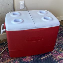 Rubbermaid 48 Qt Cooler Chest