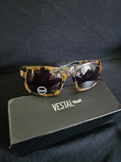 Vestal VVSA009 Sunglasses 
