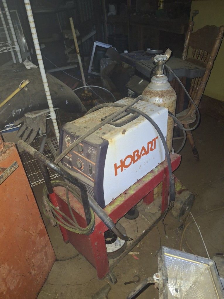 Hobart Welder Handler 135