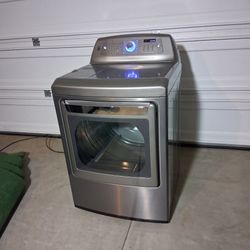 Kenmore Elite Gas Dryer With Steam Function Excellent Working Condition