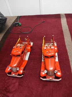 2 carros de colesion.  60