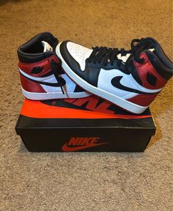 Jordan 1’s ‘Satin Black Toe’ 8W