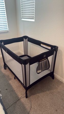 Play pen
