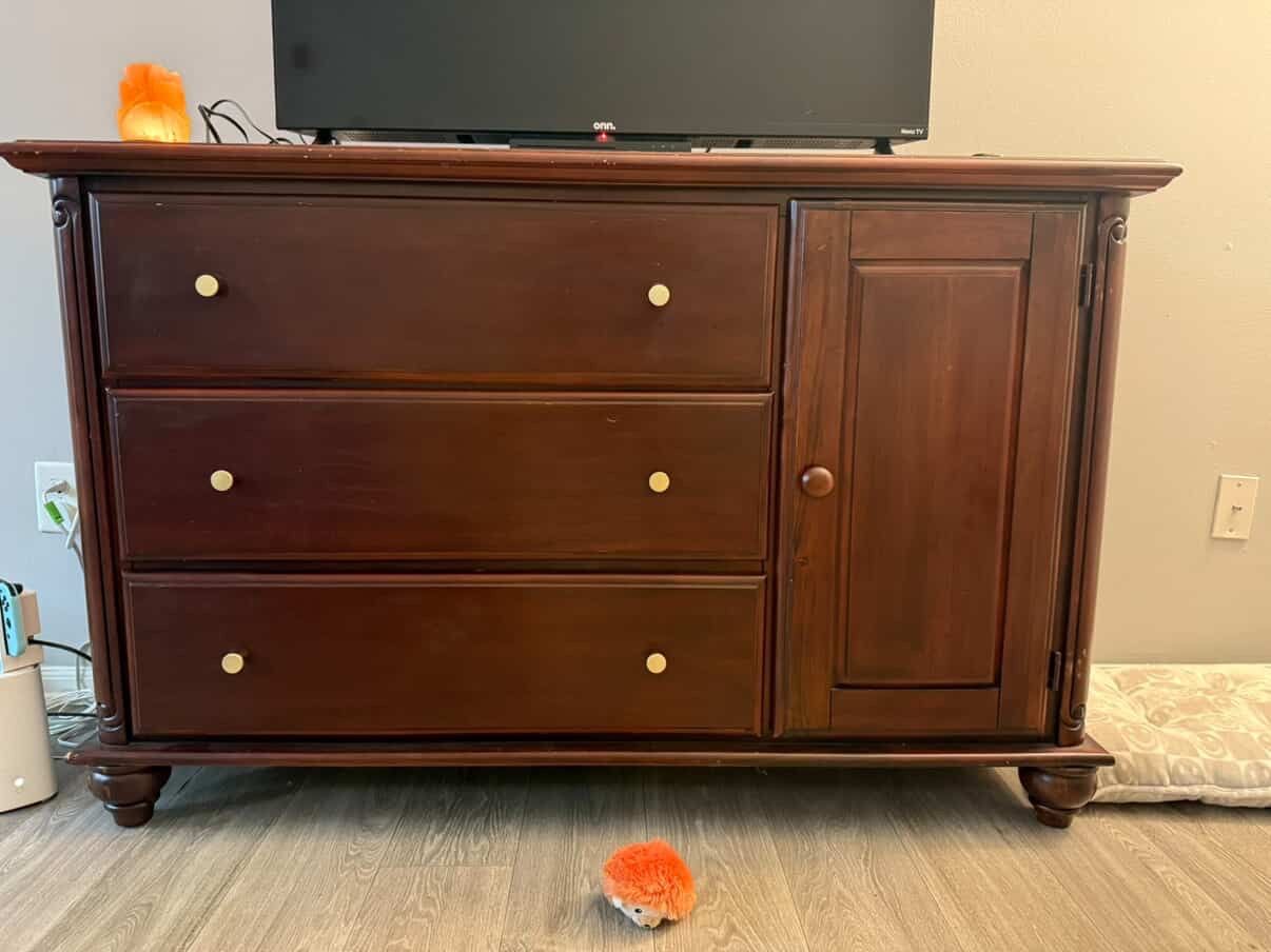 3 Drawer Dresser with Cabinet