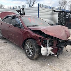 2017 Toyota Camry Le 2.5L For Parts