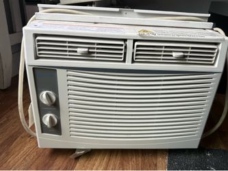 Window air conditioner