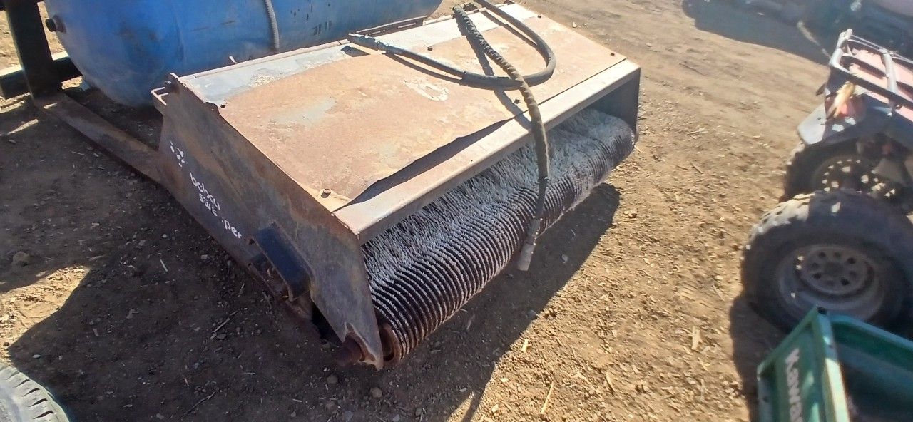 Bobcat Attachment Sweeper 