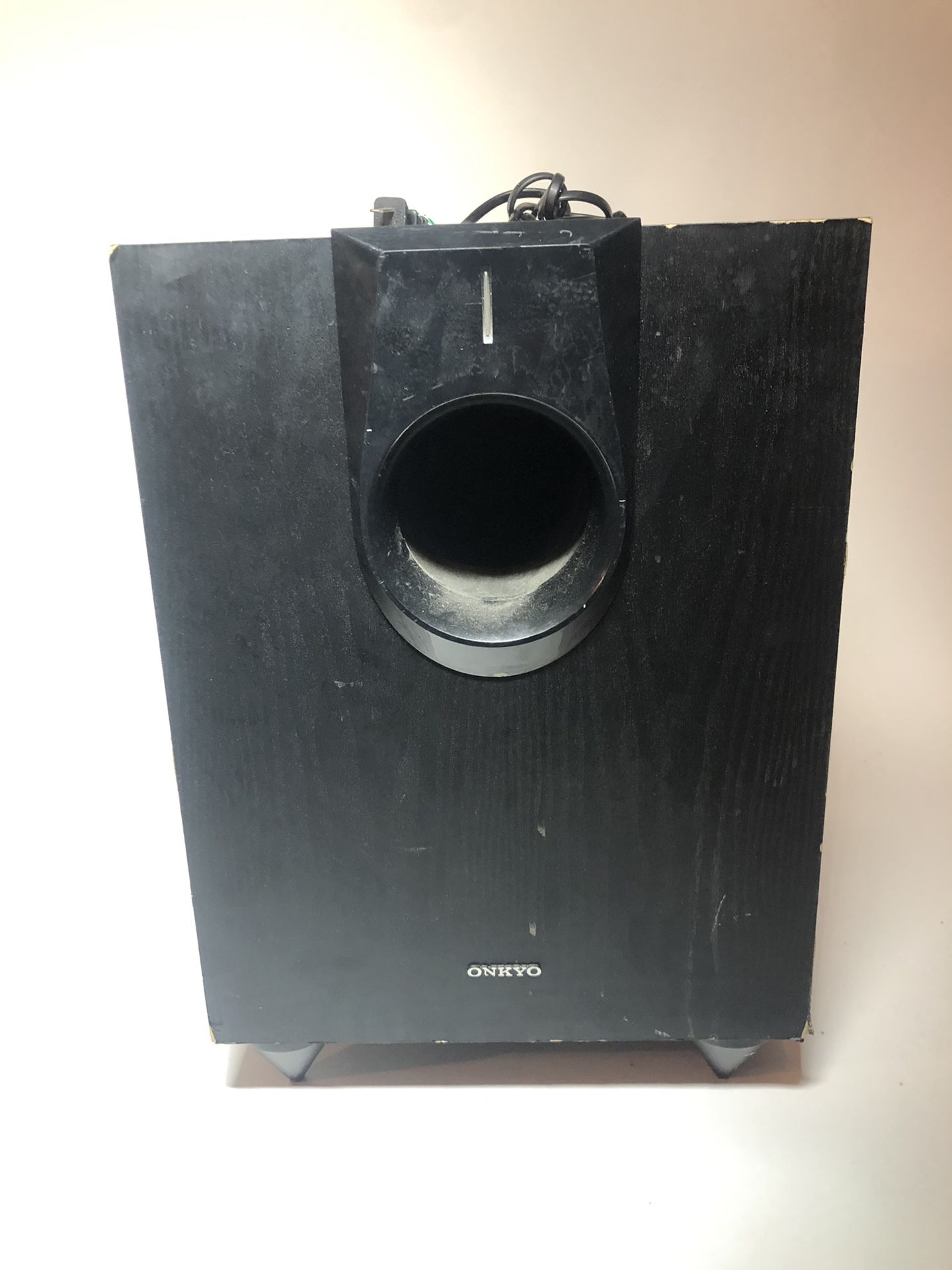 Onkyo powered subwoofer model no SKW-580 120volts