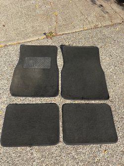 Chevy Equinox car mats