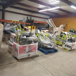 L@wes and H@me depot pallet sale $50 Dollars off every pallet on the floor! Pallets starting at $150