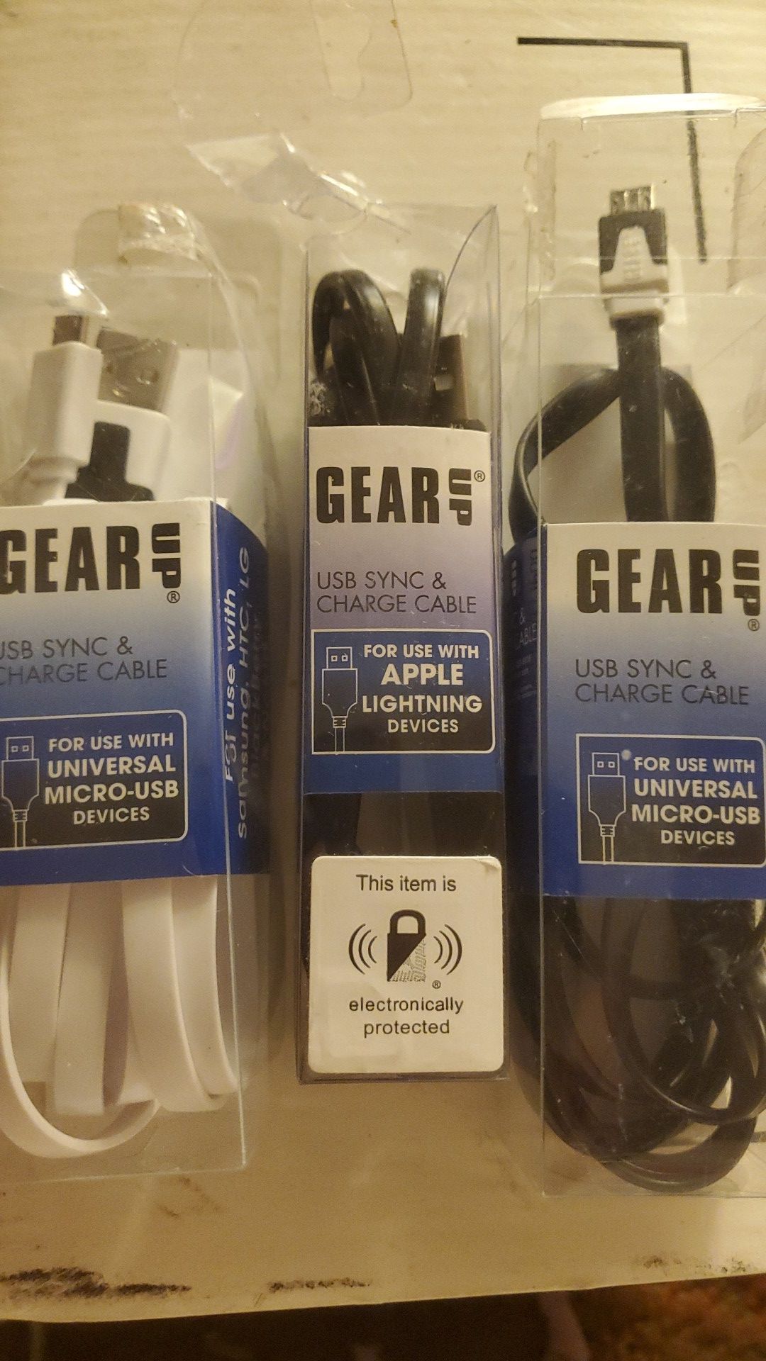 GEAR UP USB sync & charge cable